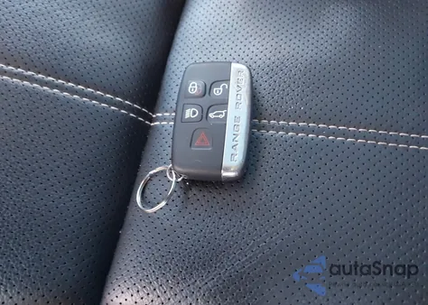 2019 Land Rover Range Rover Velar P250 S z USA, uszkodzony, nr VIN SALYB2EX4KA223694